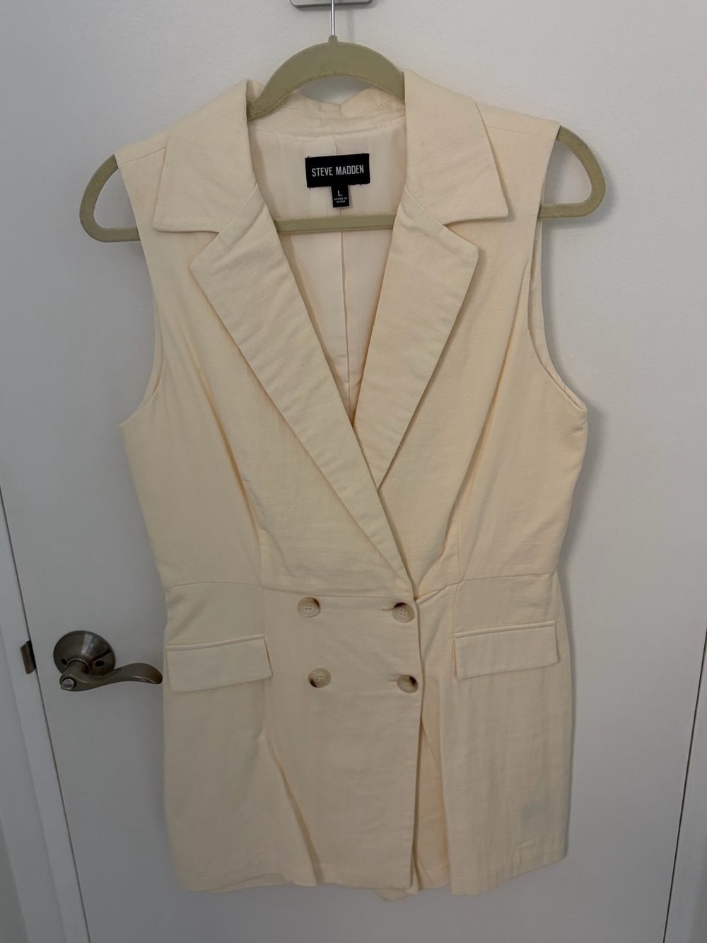 Steve Madden Cream Sleeveless Double-Breasted Blazer Vest dress